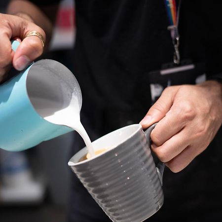 ホテル Keynes College カンタベリー エクステリア 写真