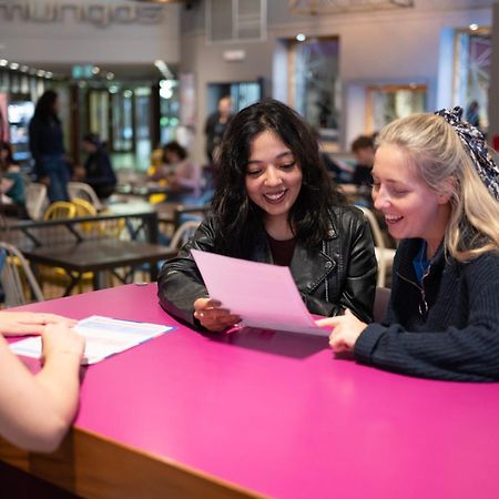 ホテル Keynes College カンタベリー エクステリア 写真