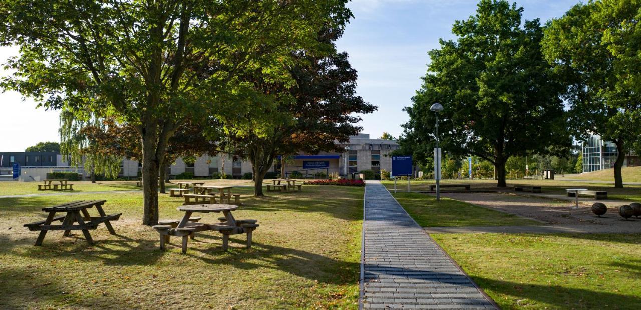 ホテル Keynes College カンタベリー エクステリア 写真