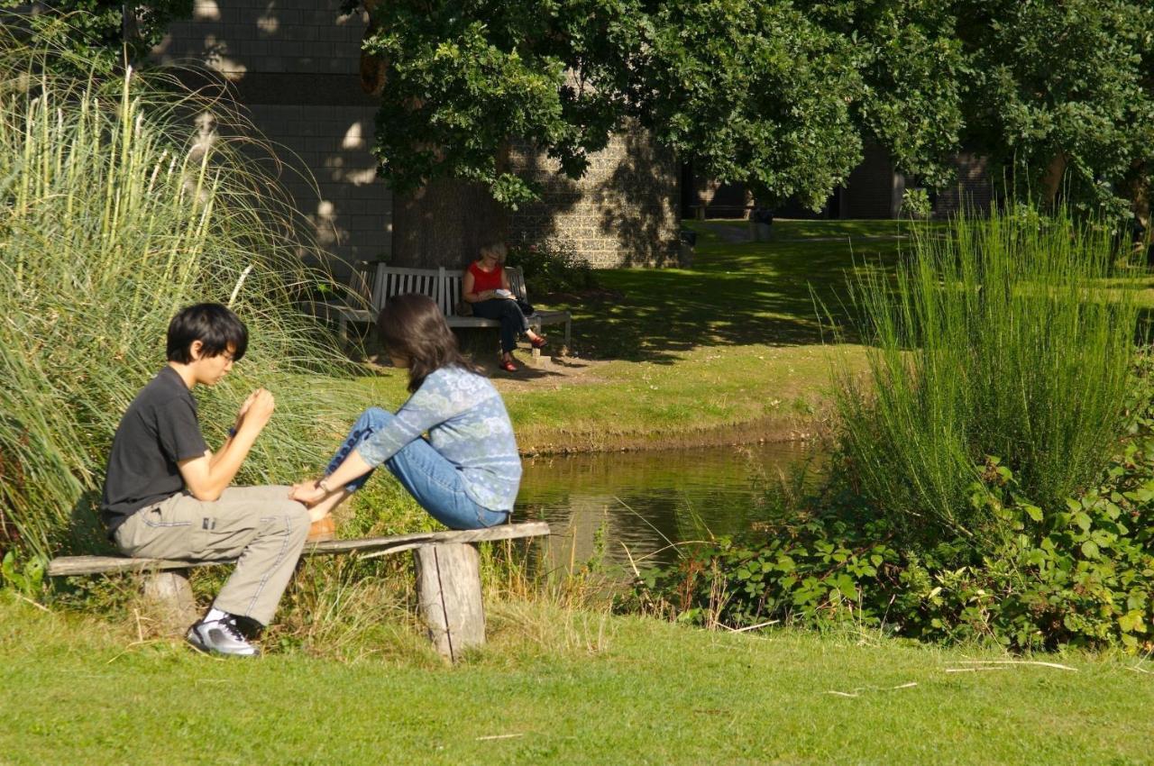 ホテル Keynes College カンタベリー エクステリア 写真