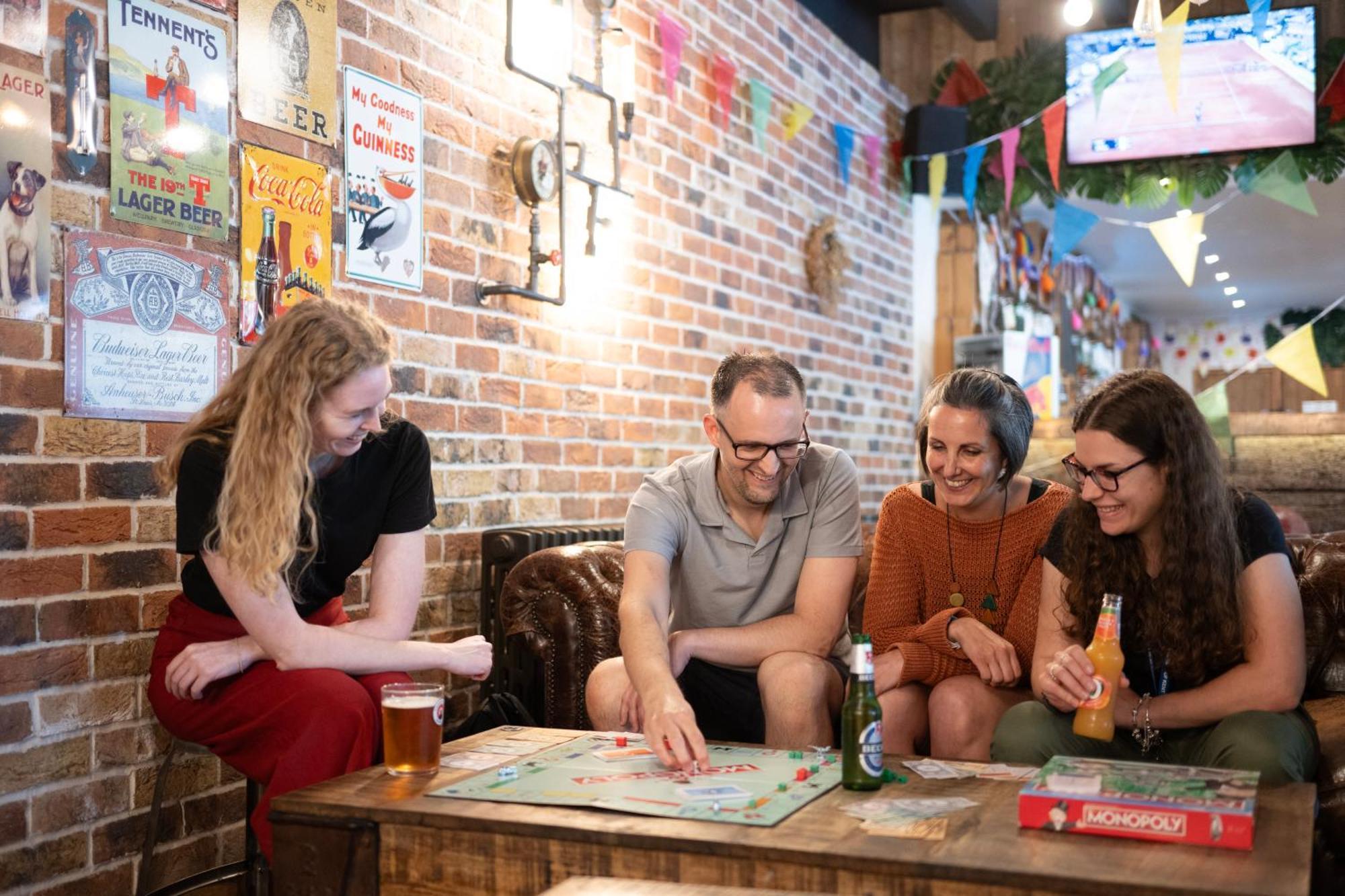 ホテル Keynes College カンタベリー エクステリア 写真
